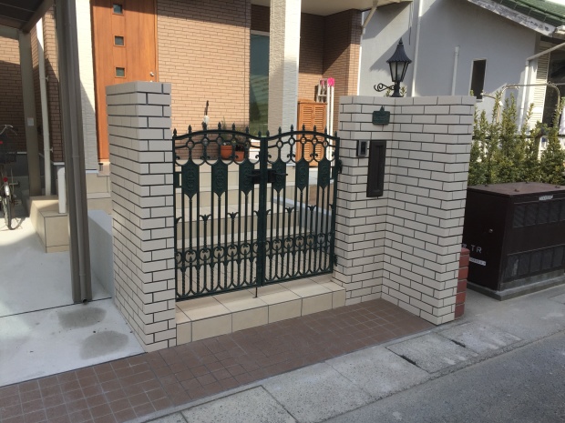 �V�z�O�\�{�H��@��܂��@�S�̑��@�����s����